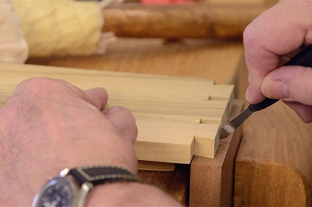 James Huggett Laying Out Half Blind Dovetail Joint With A Veritas Striking Knife Or Marking Knife