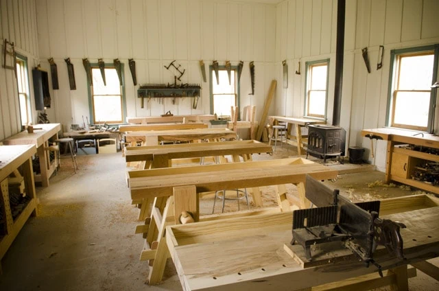 Wood And Shop Traditional Woodworking School With 10 Workbenches And Woodworking Hand Tools